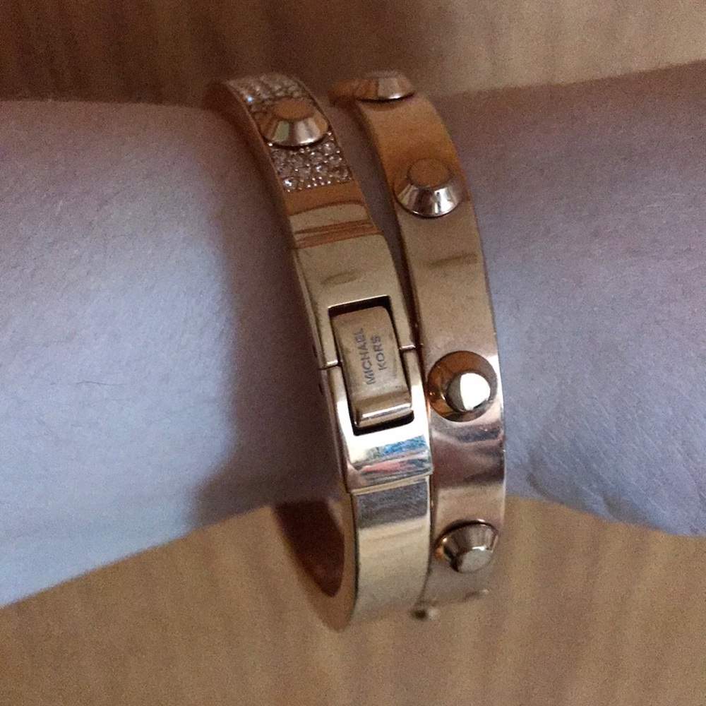Authentic Michael Kors Bracelet Set in Rose Gold - Picture 10 of 12